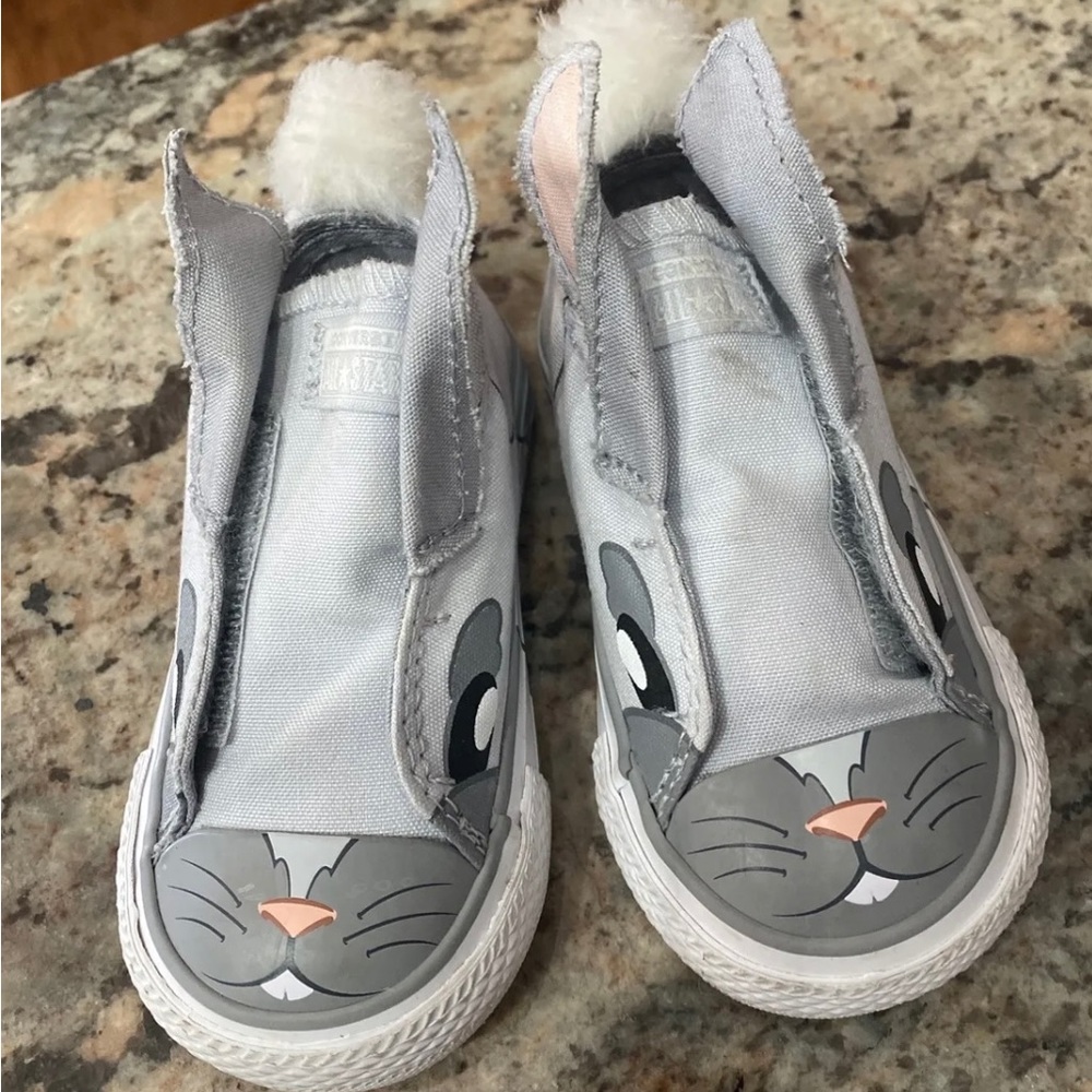 New In Box Converse Chuck Taylor All Star Creatures Rabbit Size 4 - Picture 6 of 9